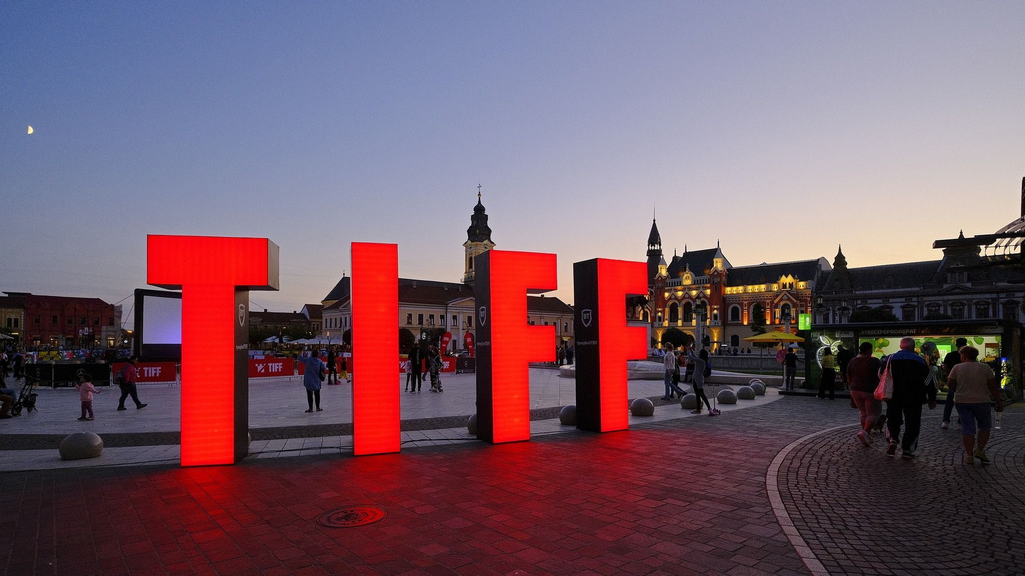 A feleségem története Nagyvárad főterén