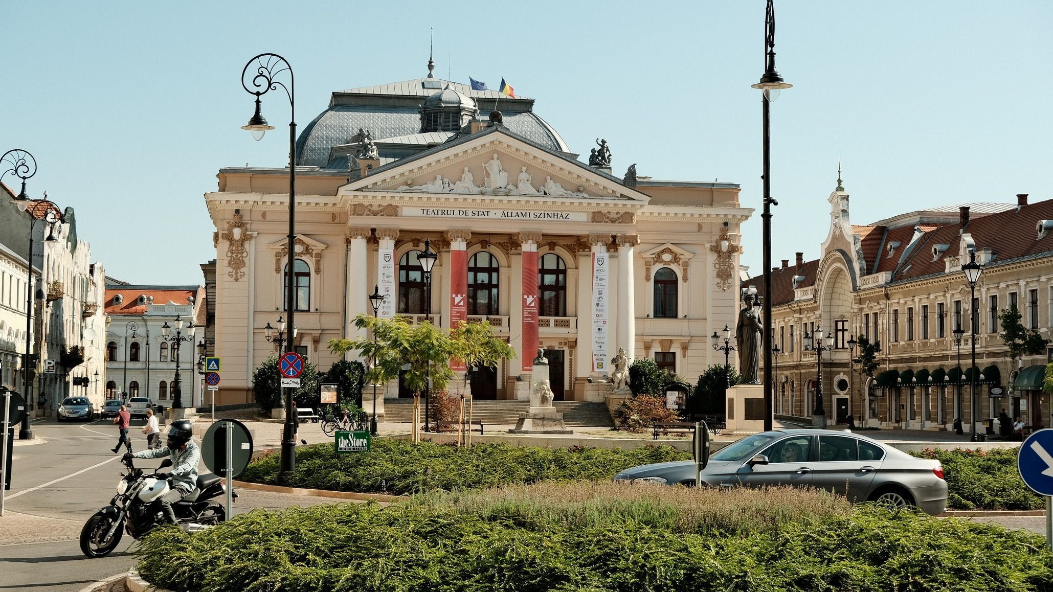 Rendezvényekkel és előadással indul az évad a nagyváradi Szigligeti Színházban