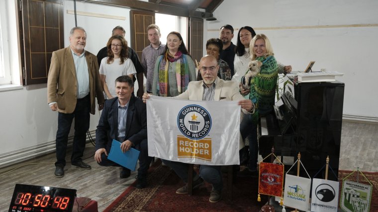 Kétszeres rekorder lehet Thurzó Zoltán zongoraművész