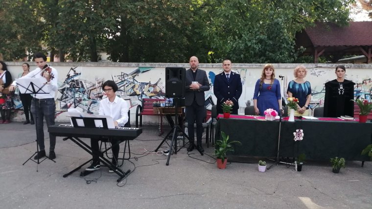 Megnyitotta kapuit a művészeti líceum is