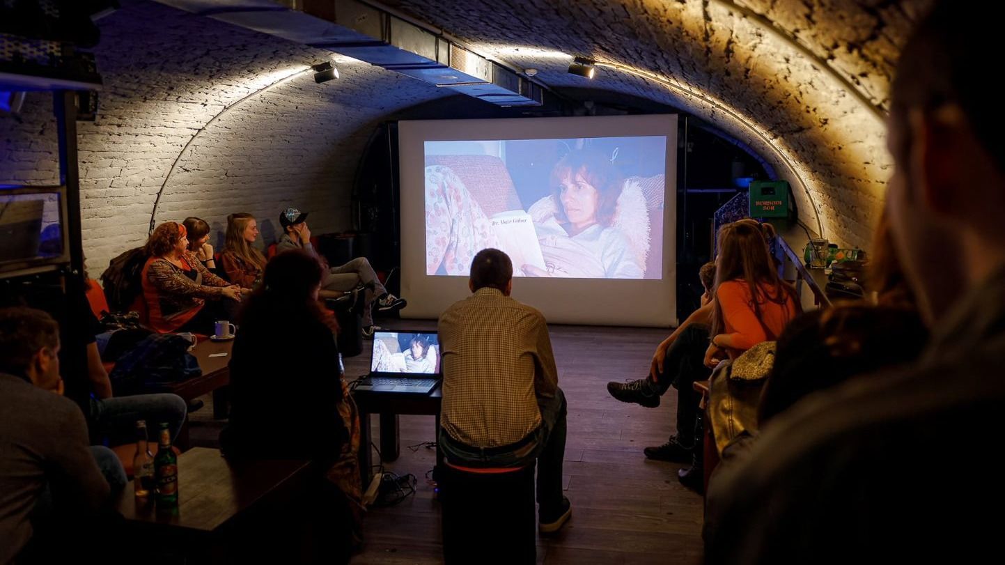 Húszéves lett idén az Oberon Csőszínház