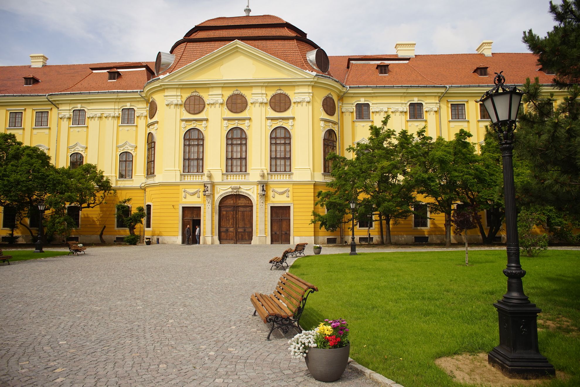 Rendhagyó irodalomórára várják a Bihar megyei diákokat