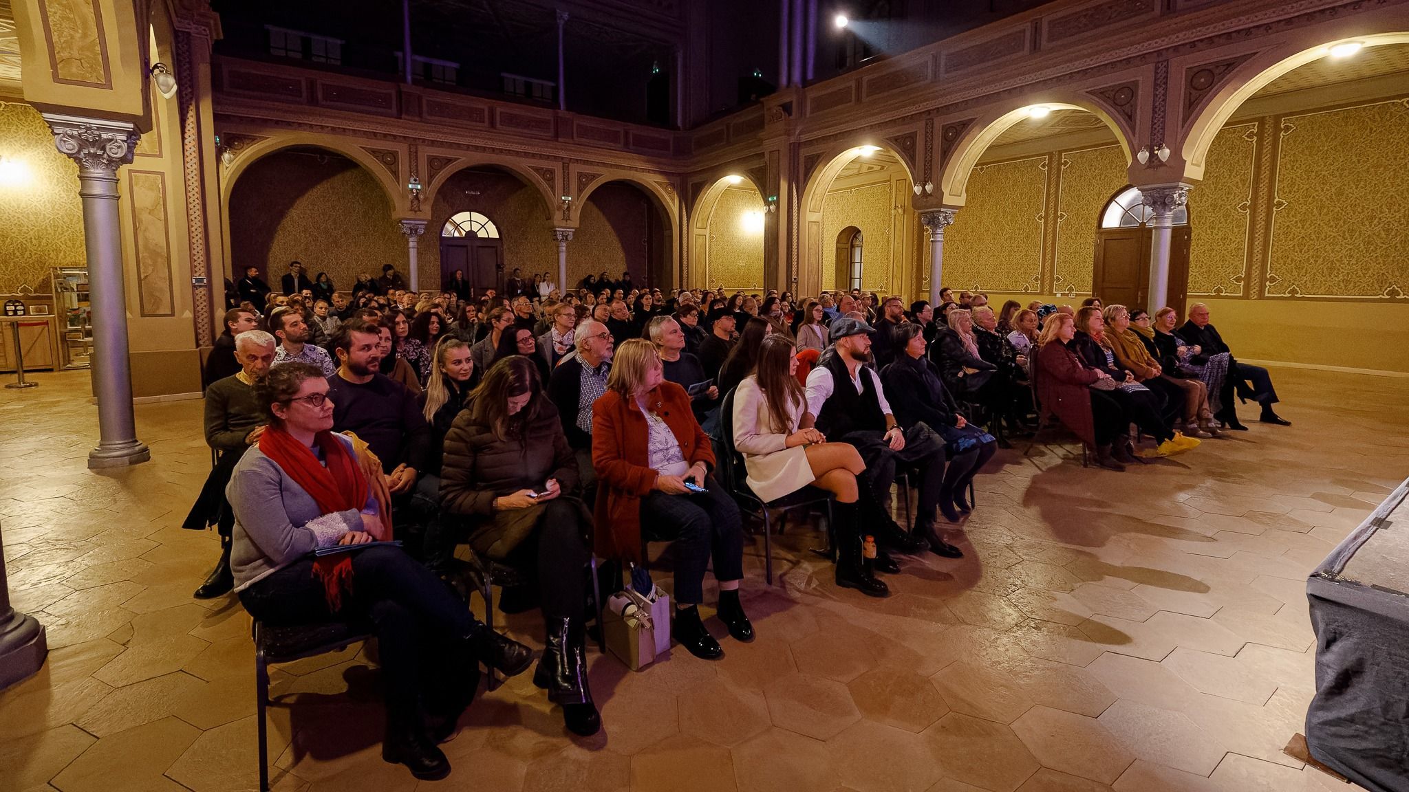 Két szólista, két külön világ