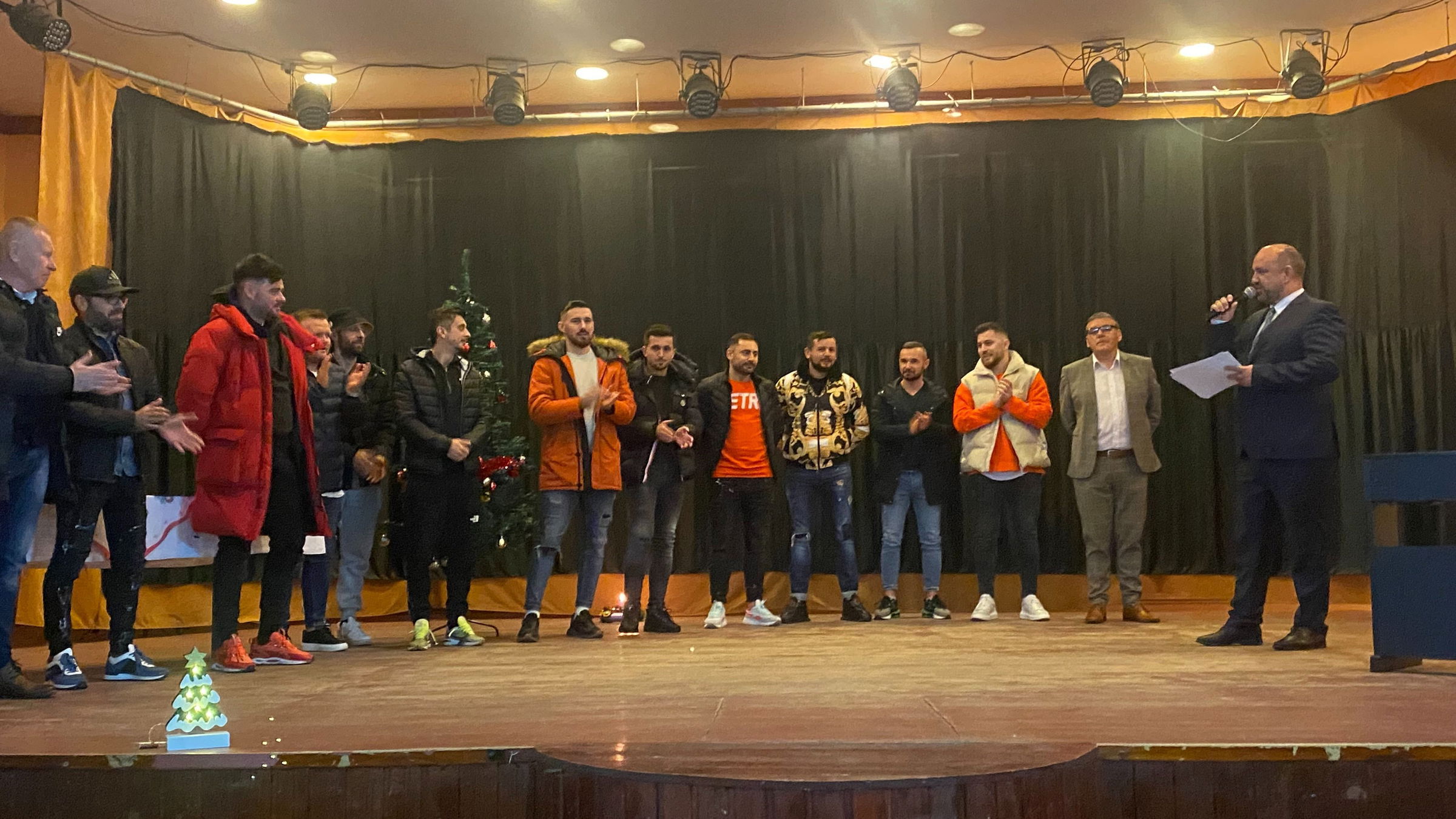 Díjkiosztás karácsonyra hangolódva Diószegen