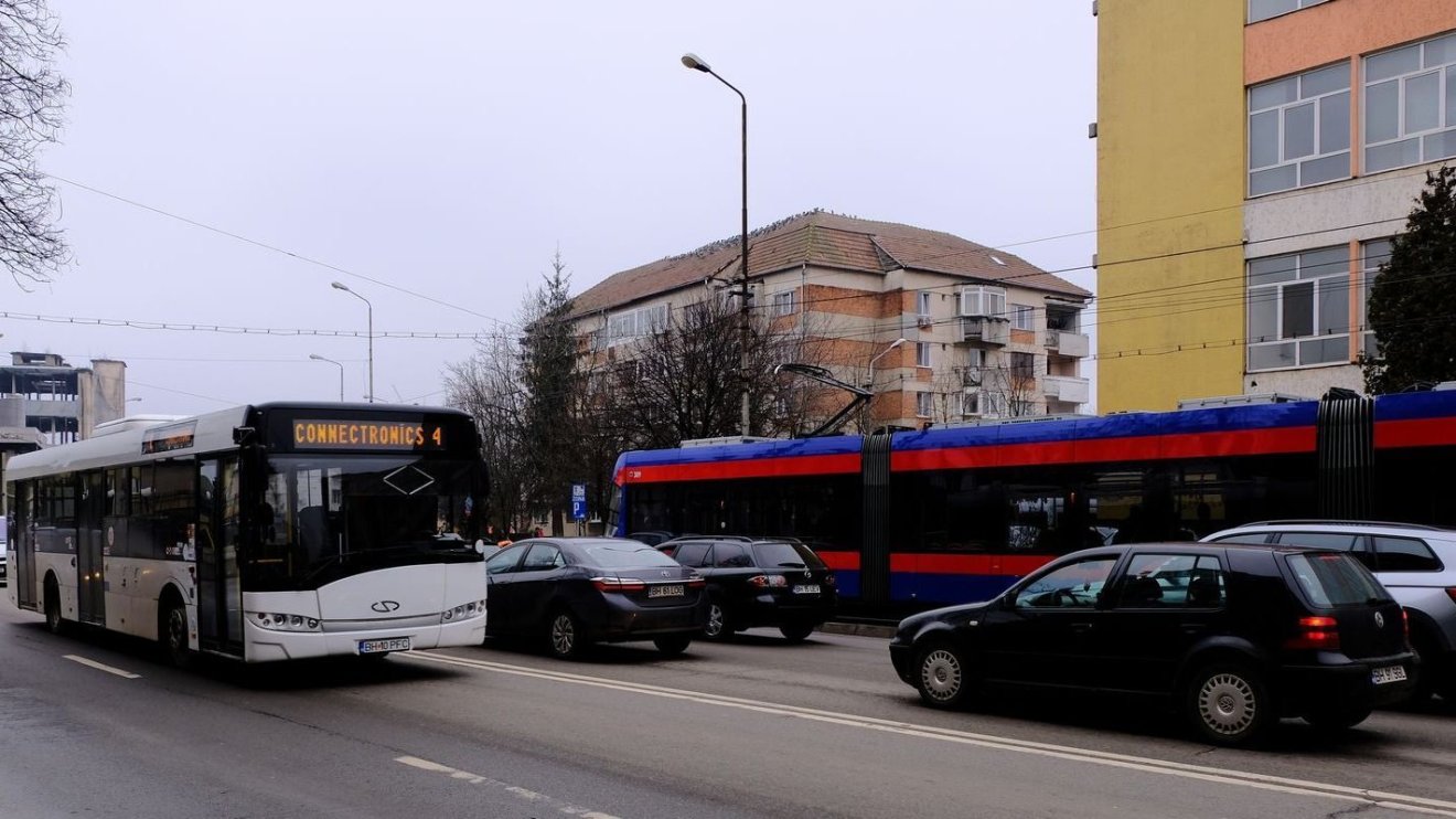 Ünnepi menetrend szerint járnak a buszok, villamosok