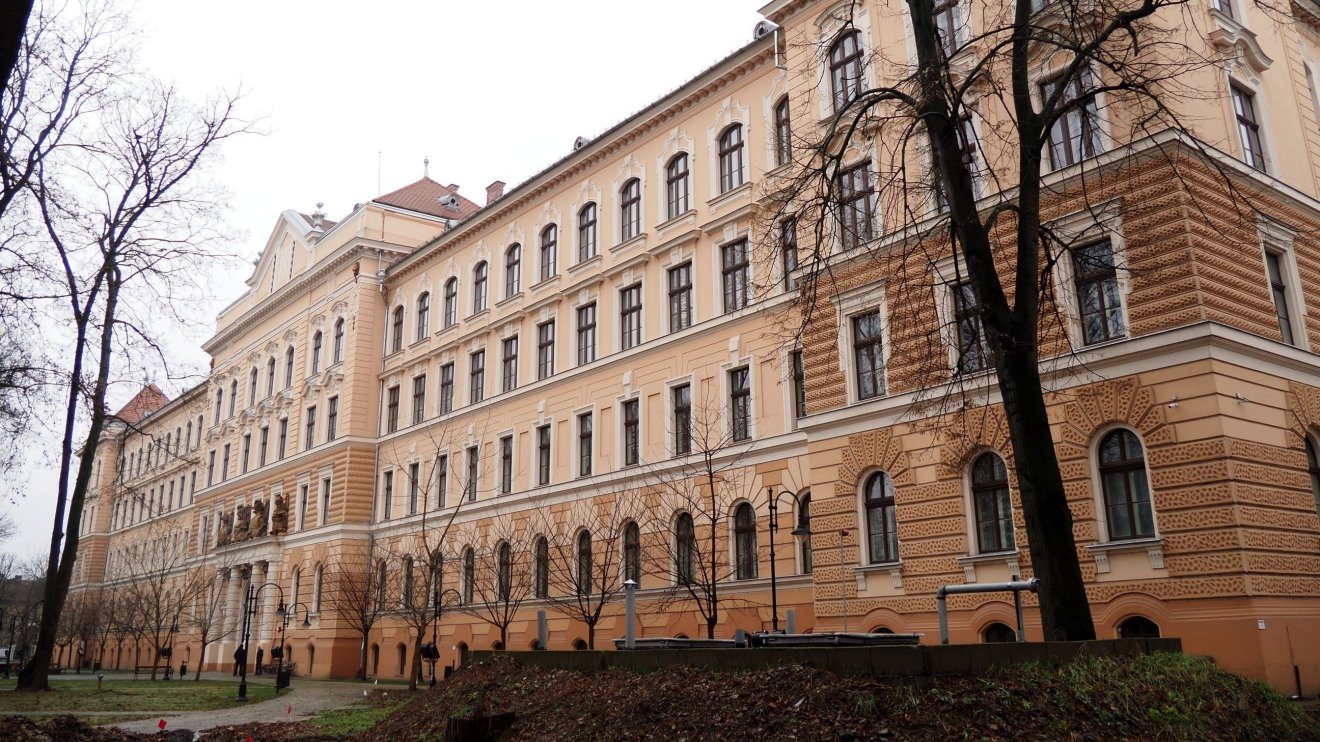 Kiállítás: Fényvisszhang