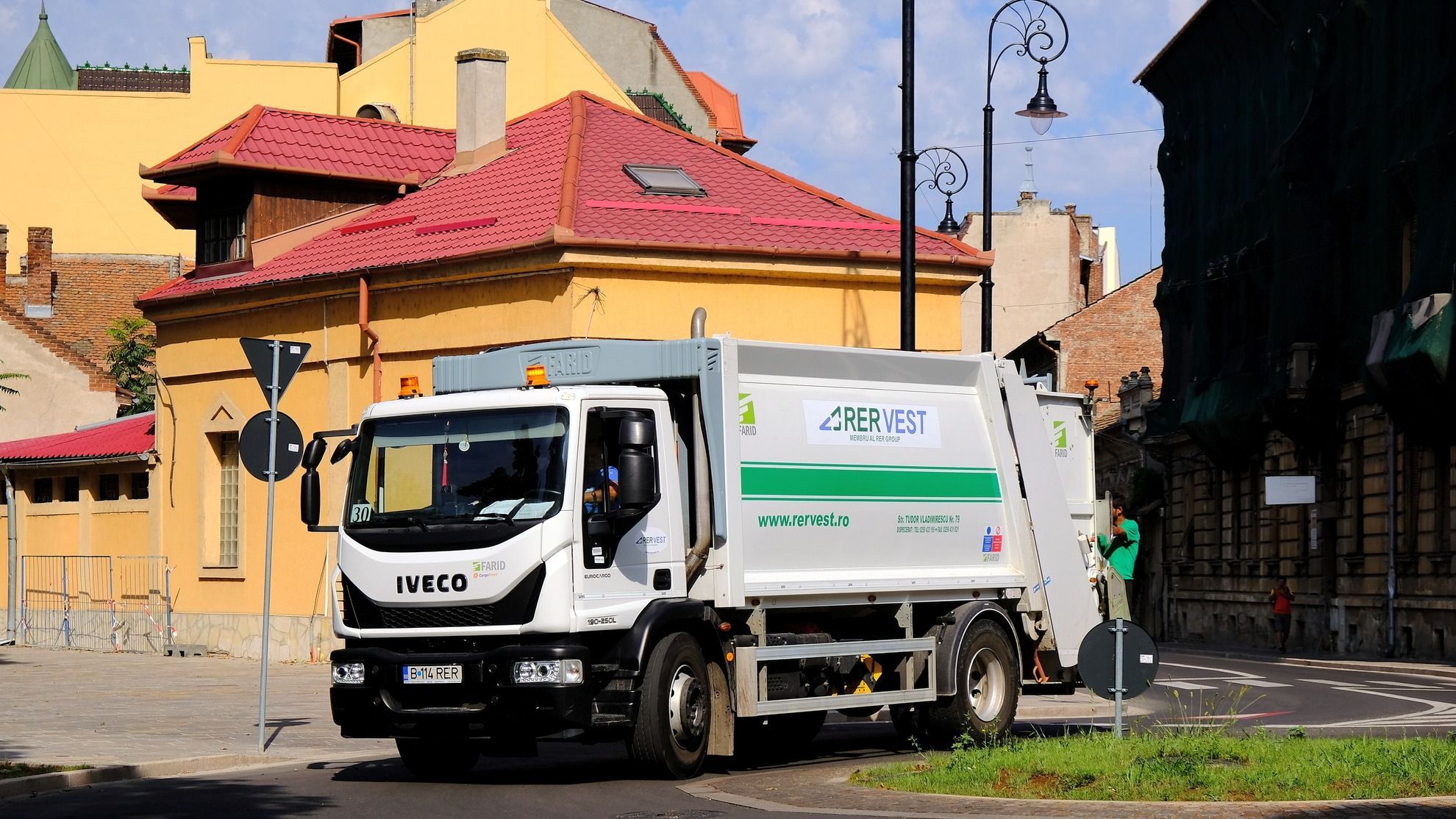 Részletes számlákat kapunk a RER-től
