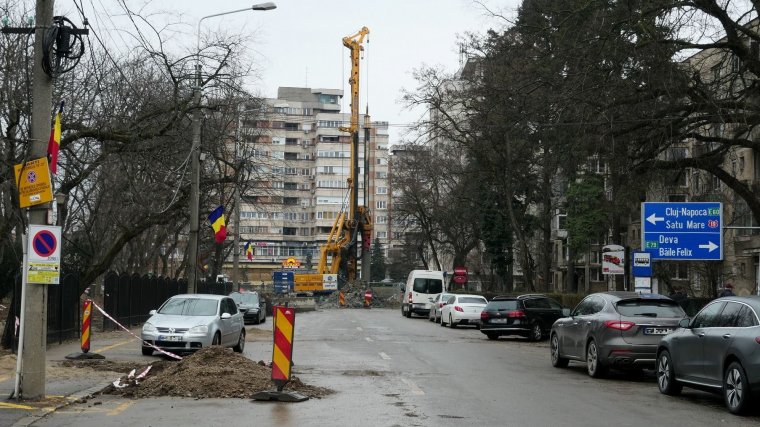 Költözik a fúrógép, folytatódik a cölöpfúrás