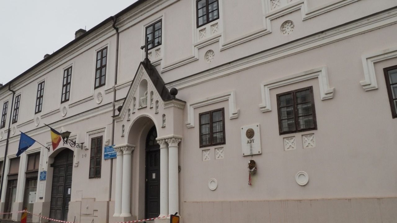 Öregdiákjai jelentkezését várja az Ady Líceum