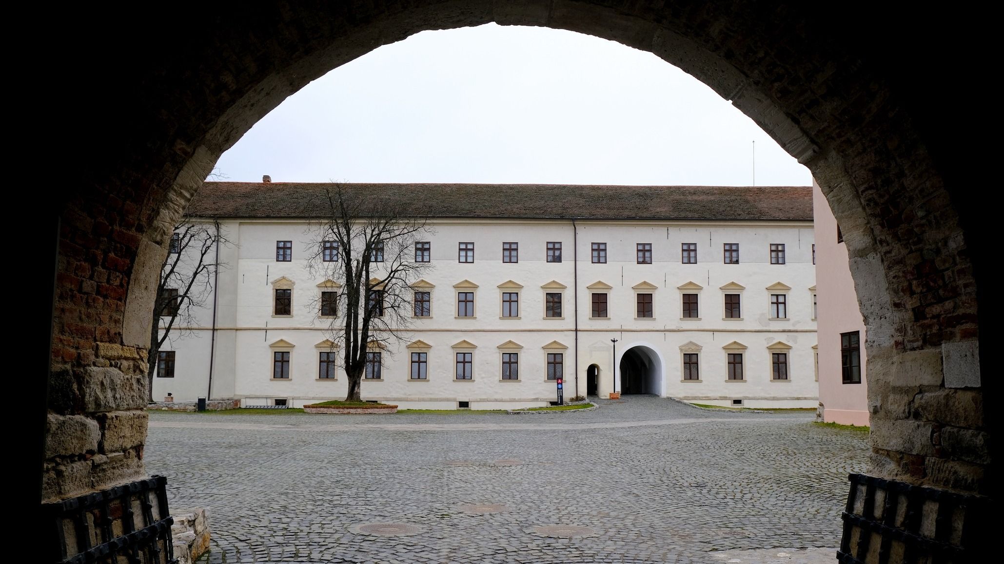 A jövő divattervezőinek kiállítása