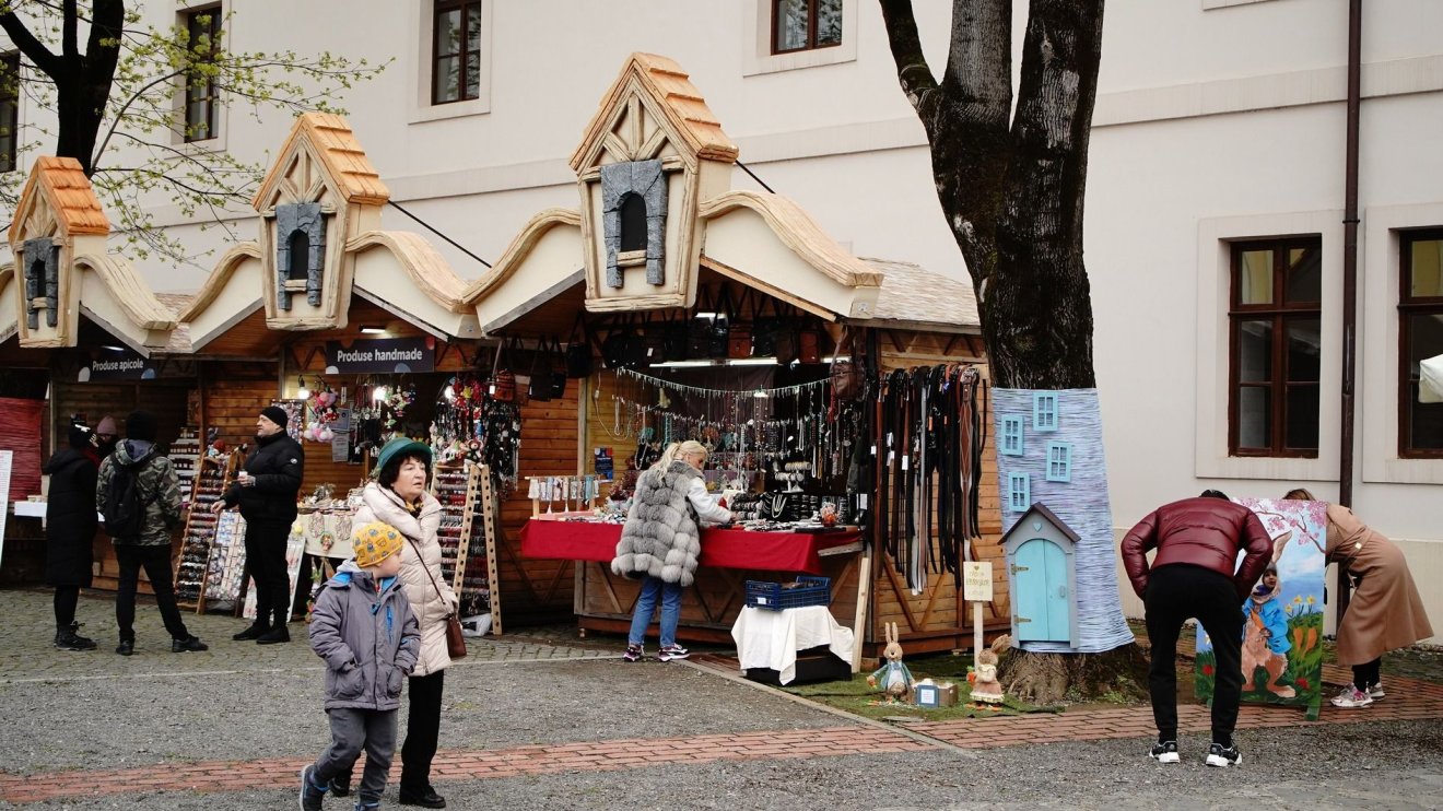 Még javában zajlik a húsvéti vásár Nagyváradon