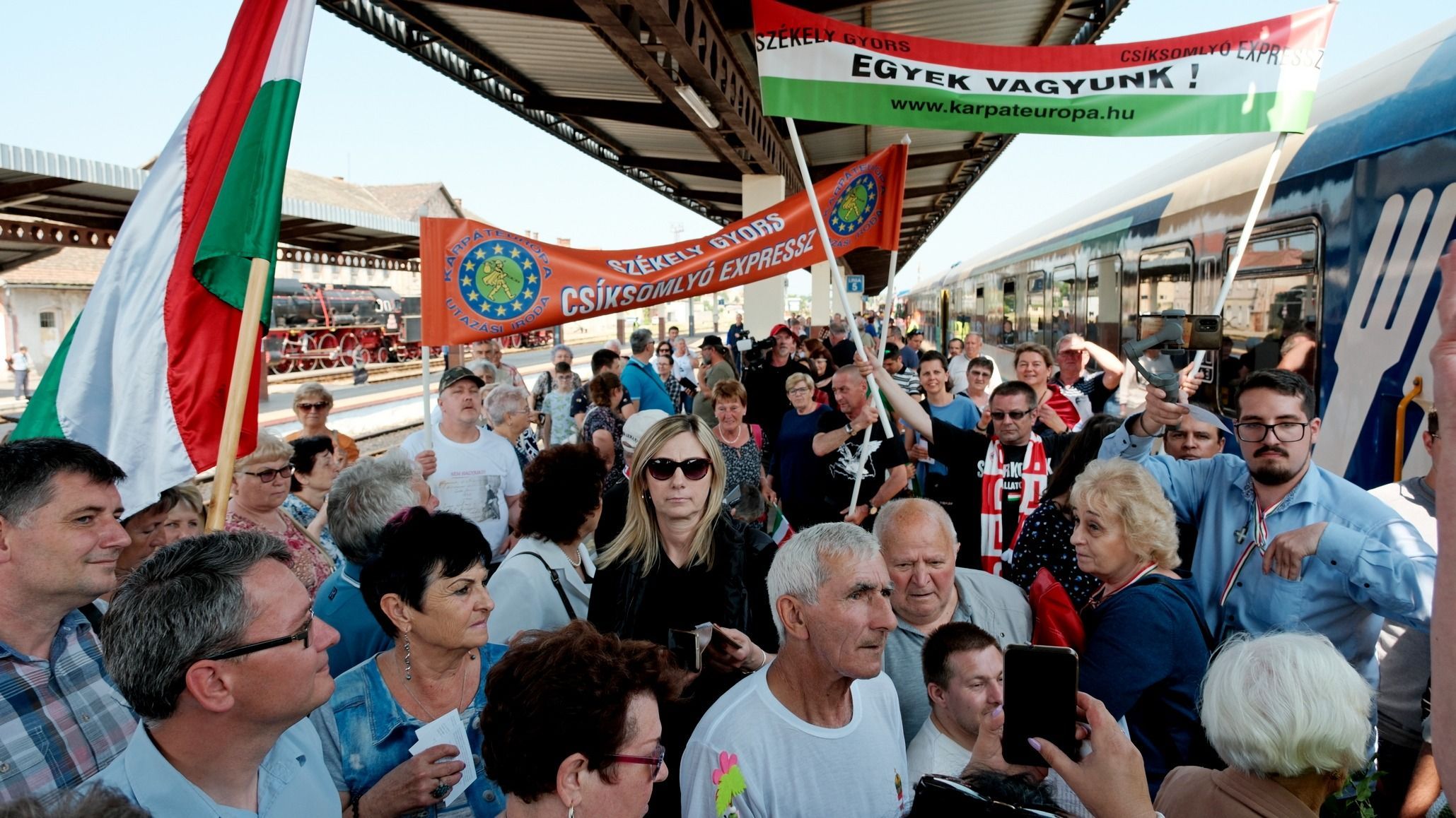Az idén is üdvözölték a váradiak az Össznemzeti Zarándokvonatot