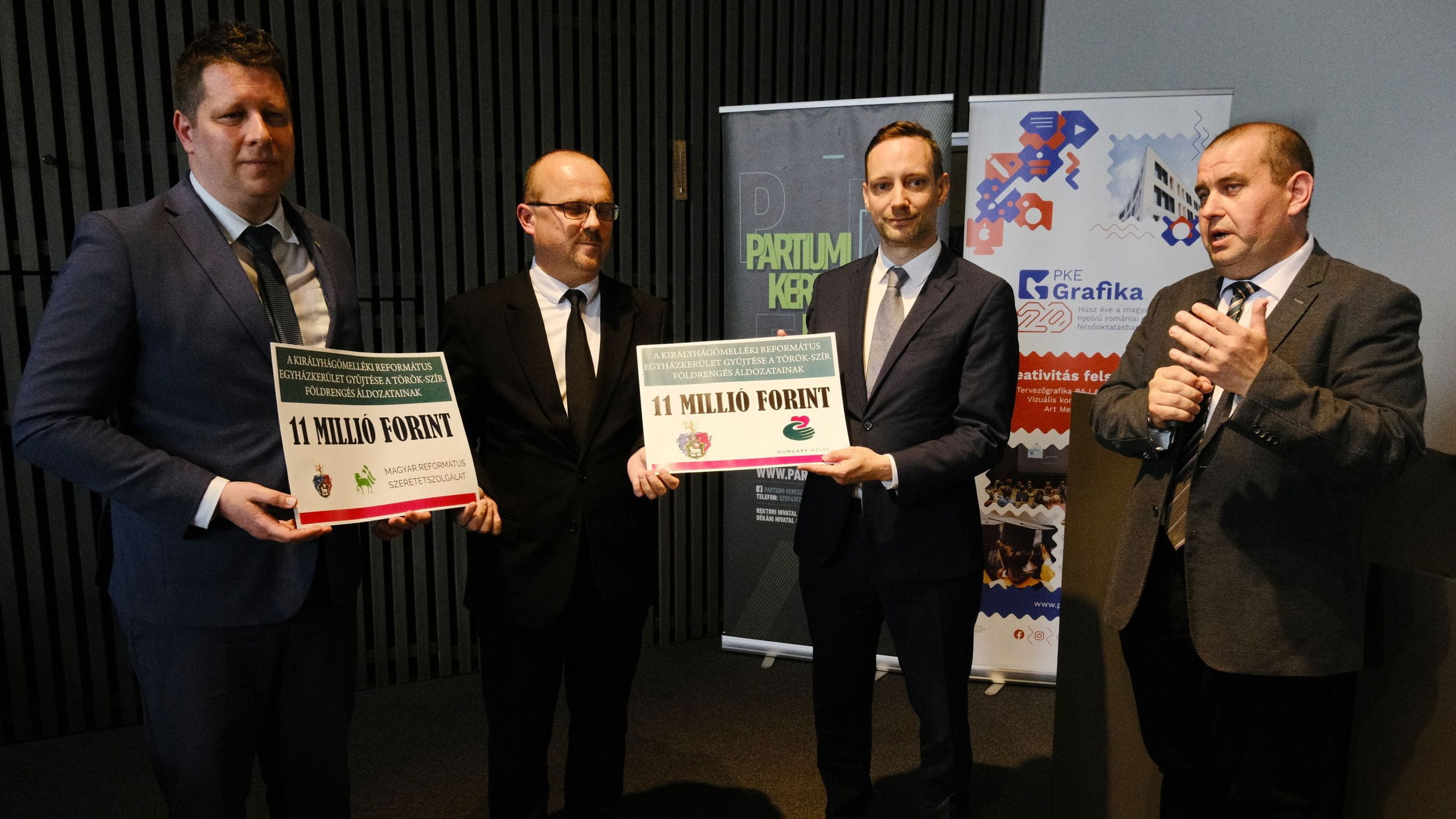 Átadták a KREK adományát a Hungary Helps Program vezetőjének