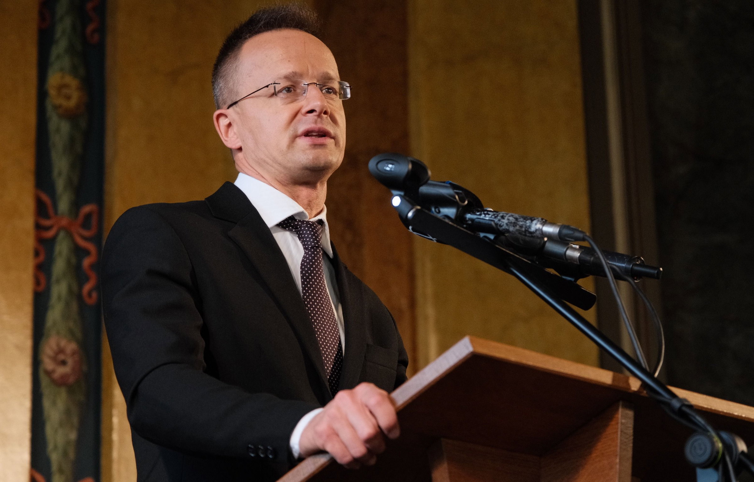 Szijjártó Péter volt a Nagyváradi Gazdasági Konferencia vendége
