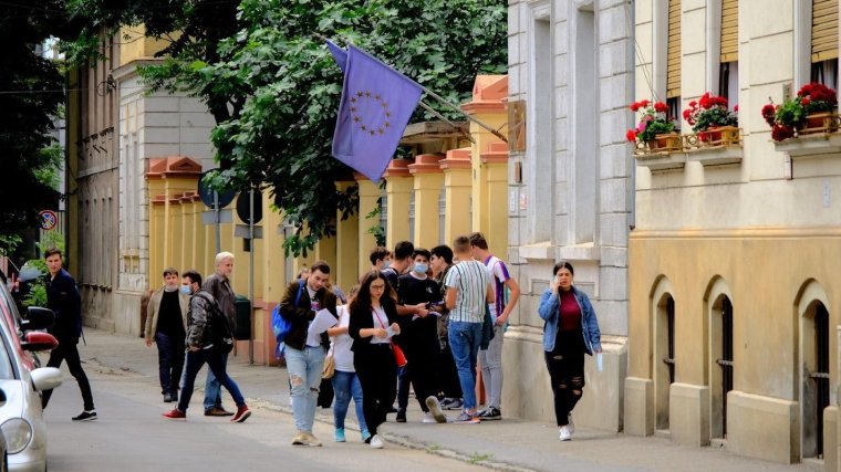 Megkezdődött Romániában az érettségizők beiratkozása, de a pedagógussztrájk miatt kétségessé vált, tartható-e a menetrend