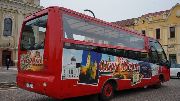 Buszos városnézés Nagyváradon