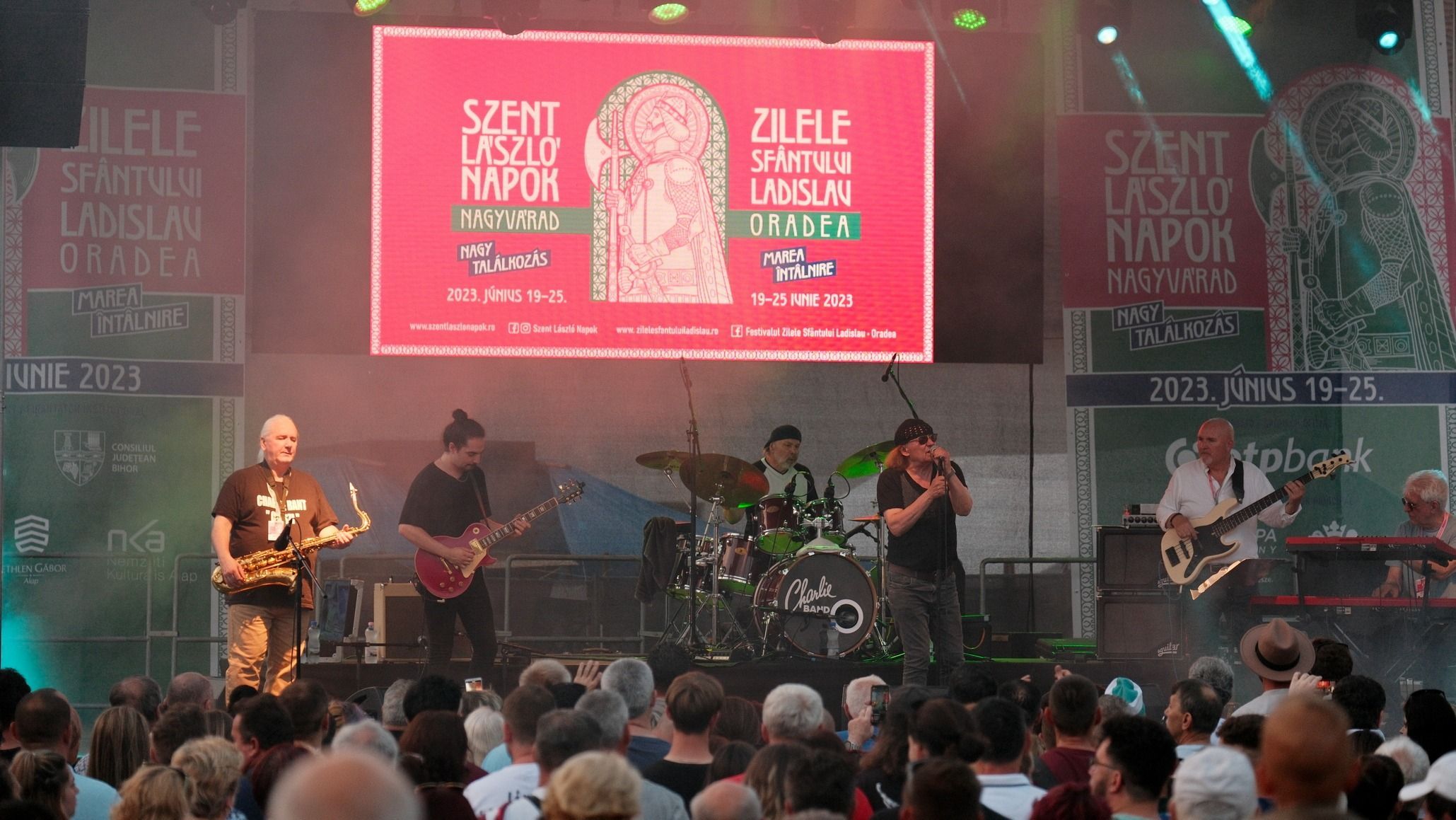 Az légy, aki vagy! – Charlie és a Charlie Band a várban