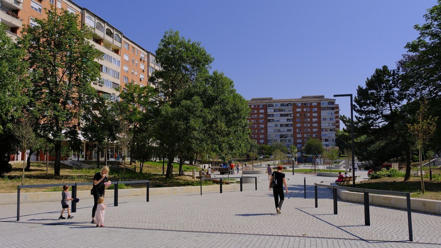 Még nincs teljesen kész, de már „belakták” a Magnólia teret