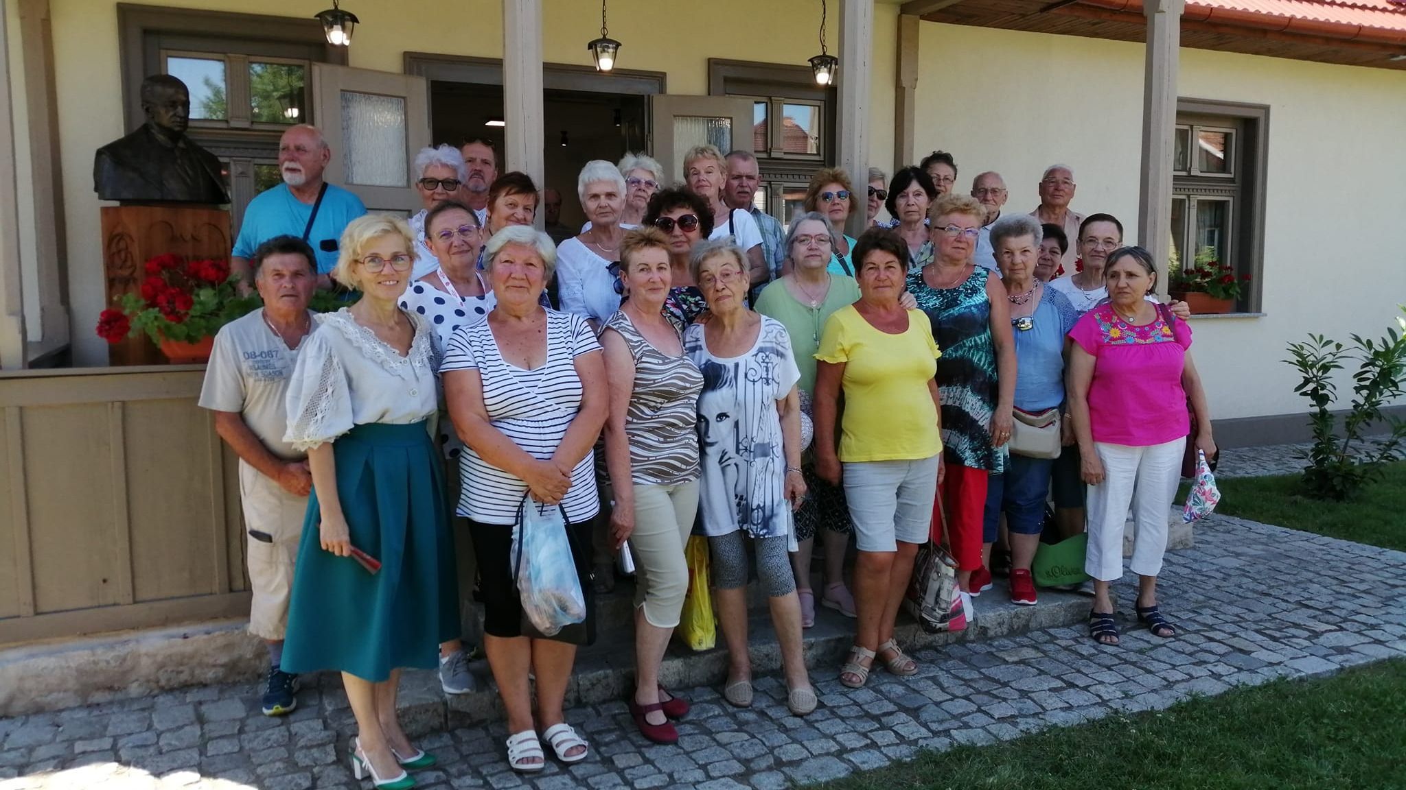 Kalotaszegre kirándultak a partiumi magyar nyugdíjasok