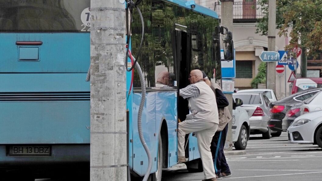  Vonatpótló autóbuszok szállítják az utasokat szeptember 22-étől egy hétig Piski és Arad között