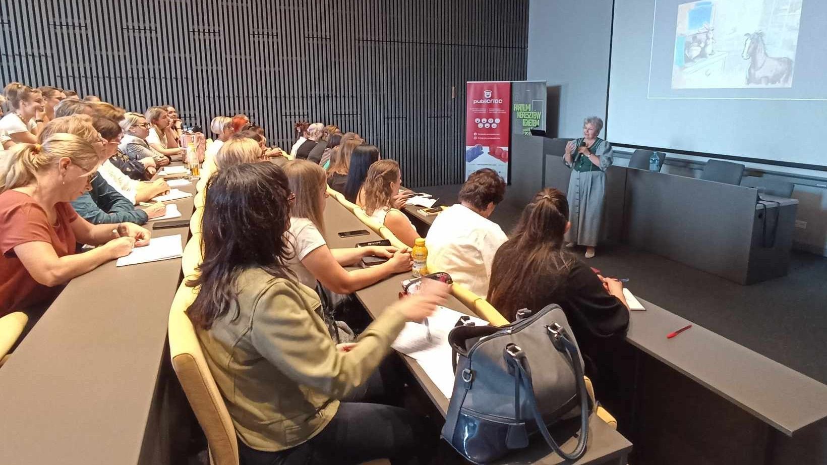 Tanévkezdő szakmai előadás tanítók és óvónők számára