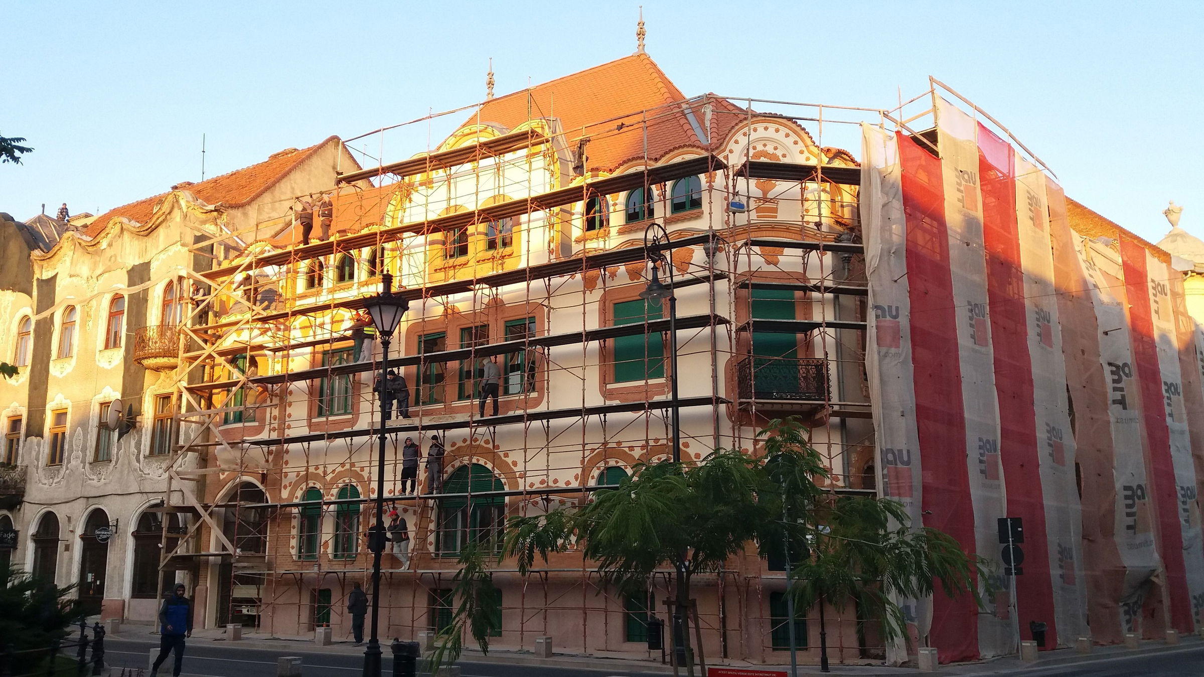 Megújul Nagyvárad belvárosának egyik legszebb szecessziós épülete