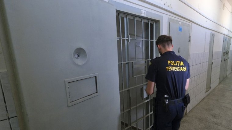 Szexuális zaklatás miatt került előzetesbe