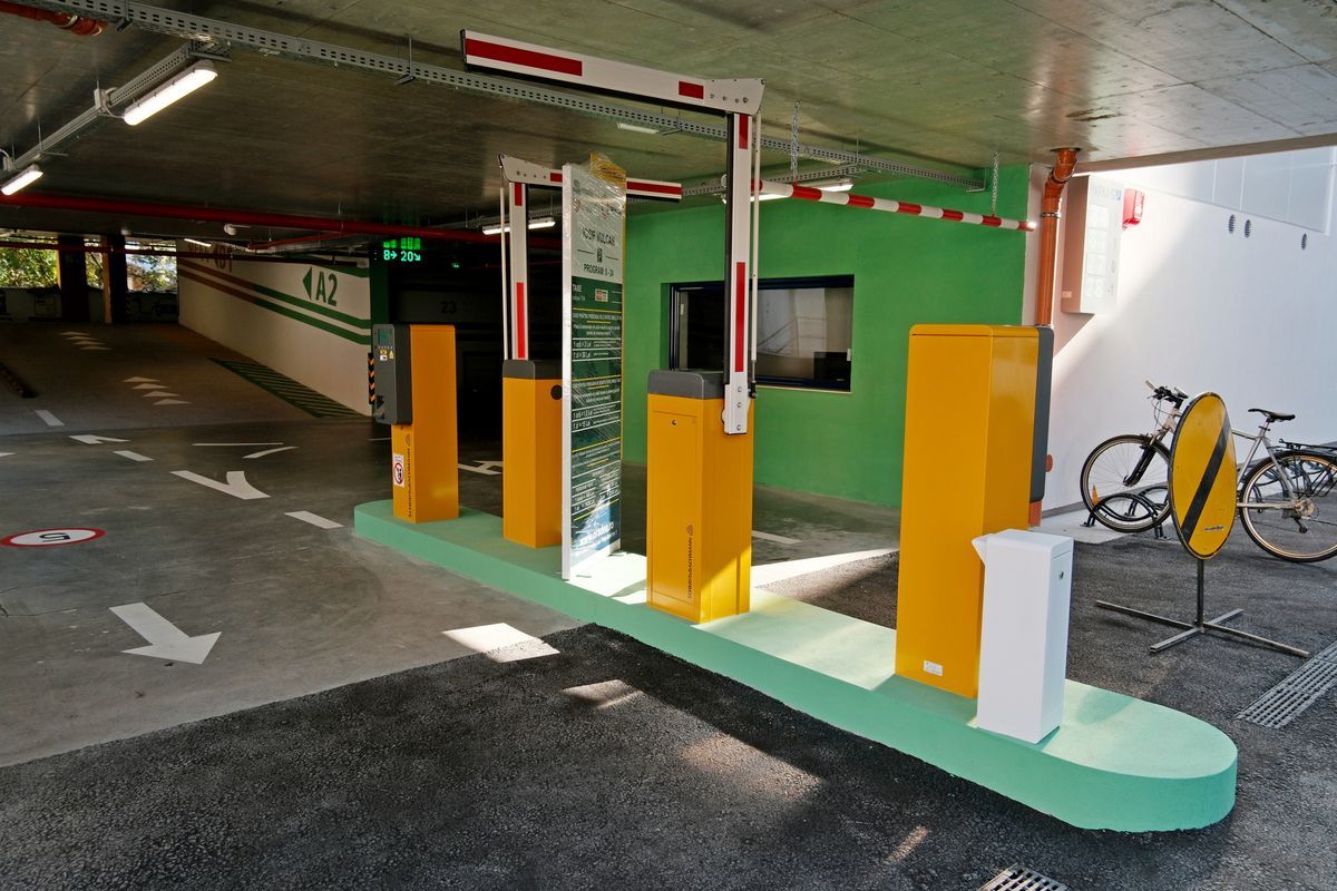 Jól jövedelmeznek a parkolóhelyek a nagyváradi önkormányzatnak