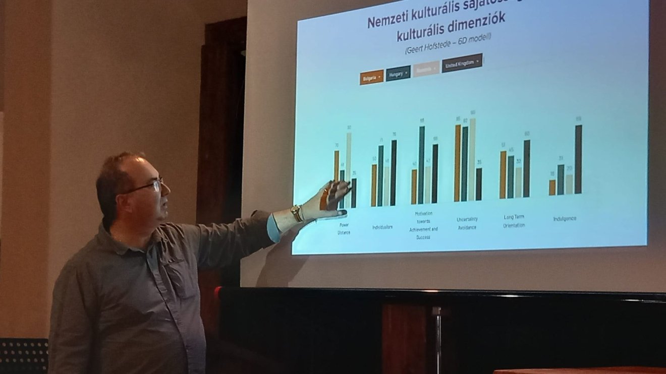 A jó vezető ismérveiről tudtak meg többet a nagyváradi közgazdászok