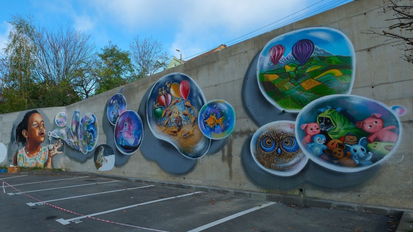 Hamarosan elkészülnek a falfestmények