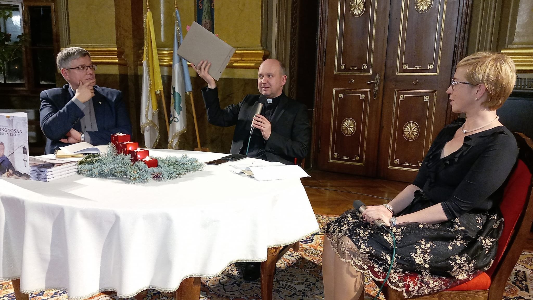 Könyvbemutató: Rongyosan az Isten előtt