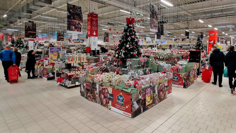 A romániaiak több mint 40 százaléka a tavalyi összegnél kevesebbet tervez elkölteni a téli ünnepek alatt