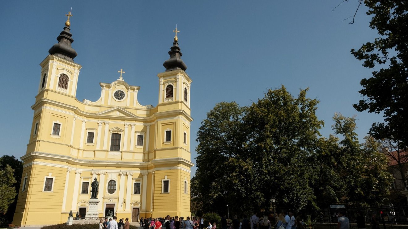 Az ünnepi szentmisék rendje a váradi székesegyházban