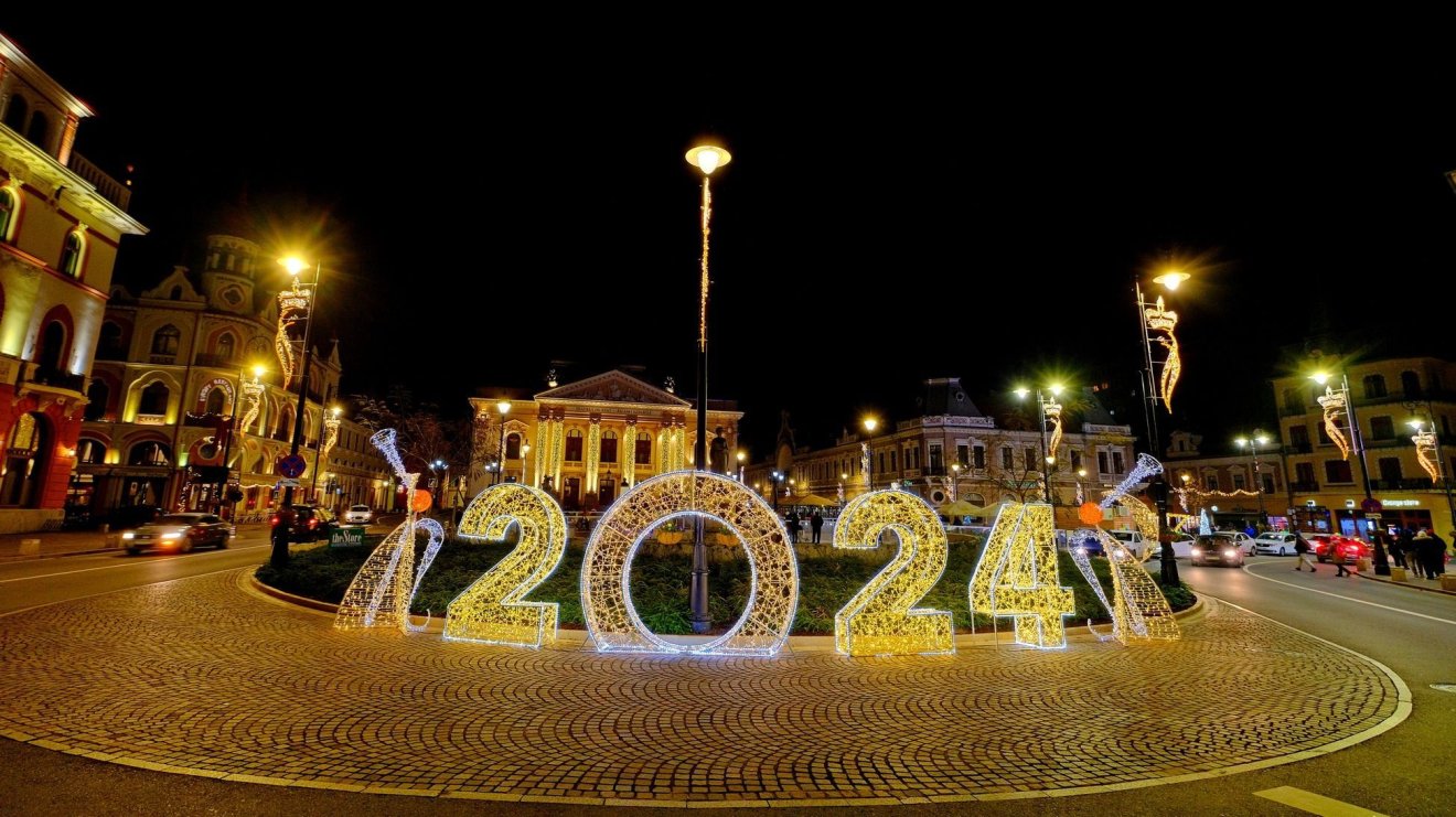 Felemás évtől búcsúzunk