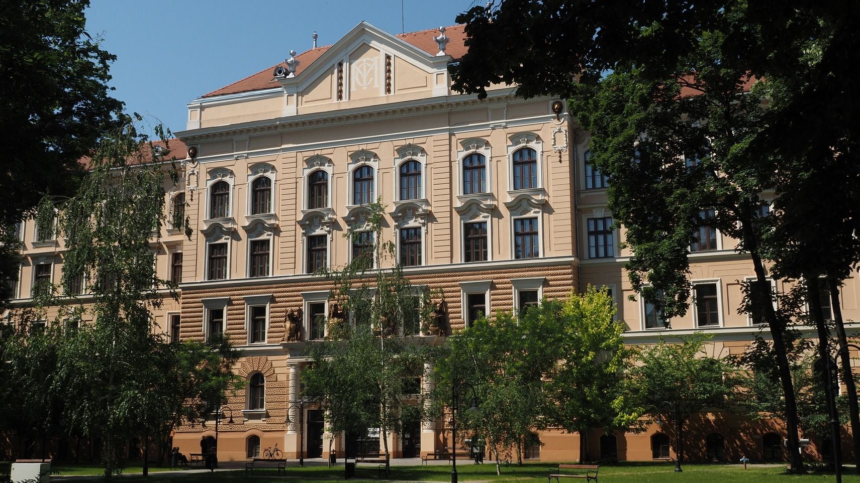 Múzeumok nyitvatartása