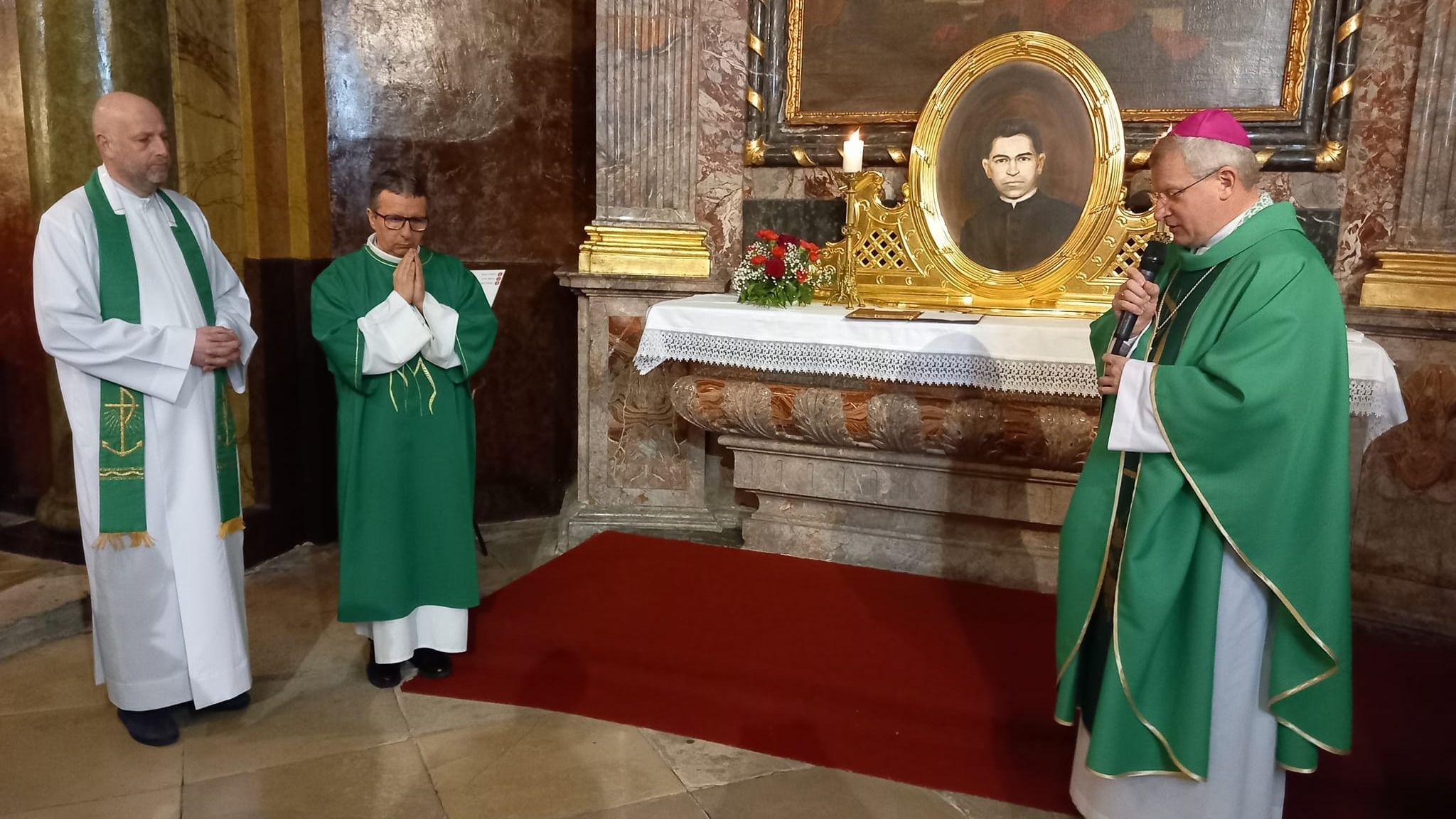 Beiktatták Pék Sándor esperest