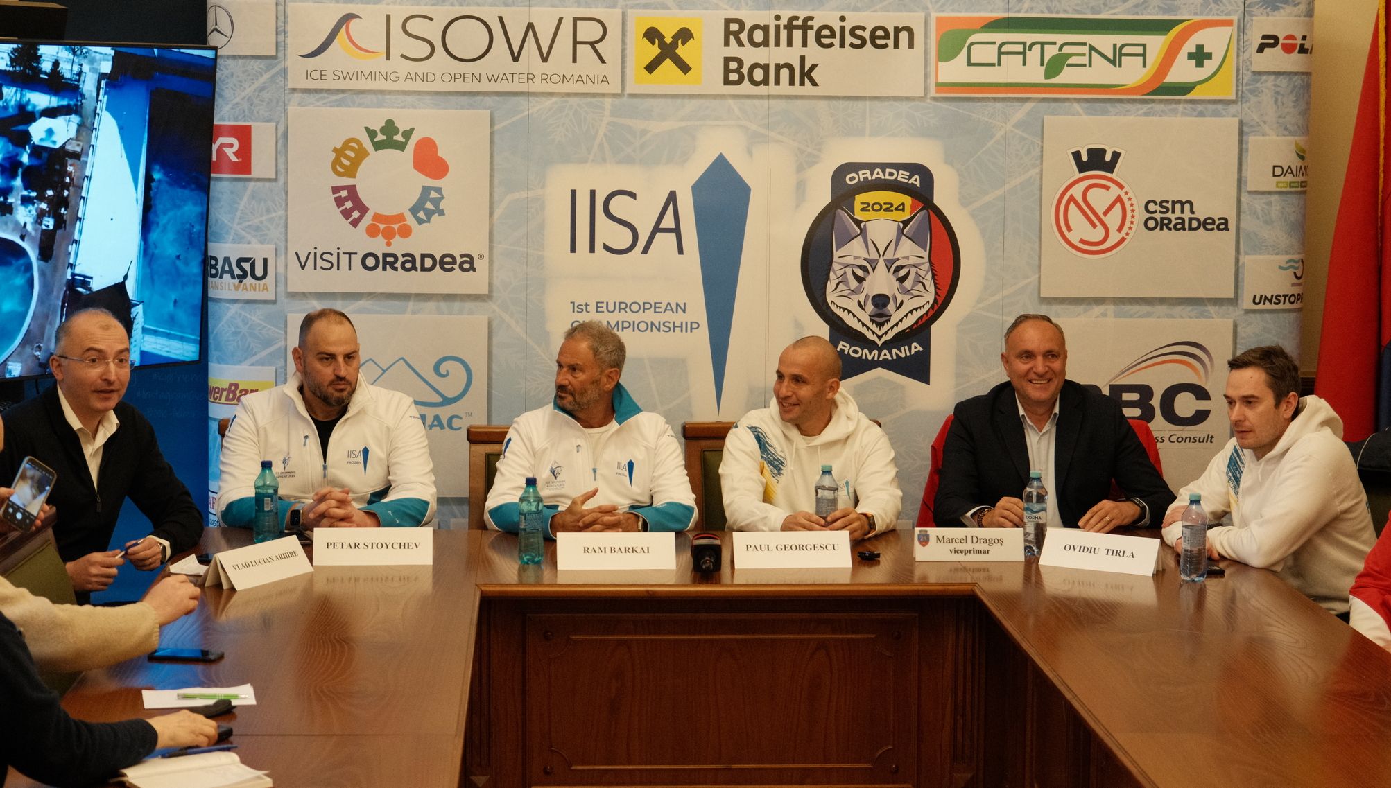 A jégúszók a hétvége sztárjai Váradon - FOTÓGALÉRIA!