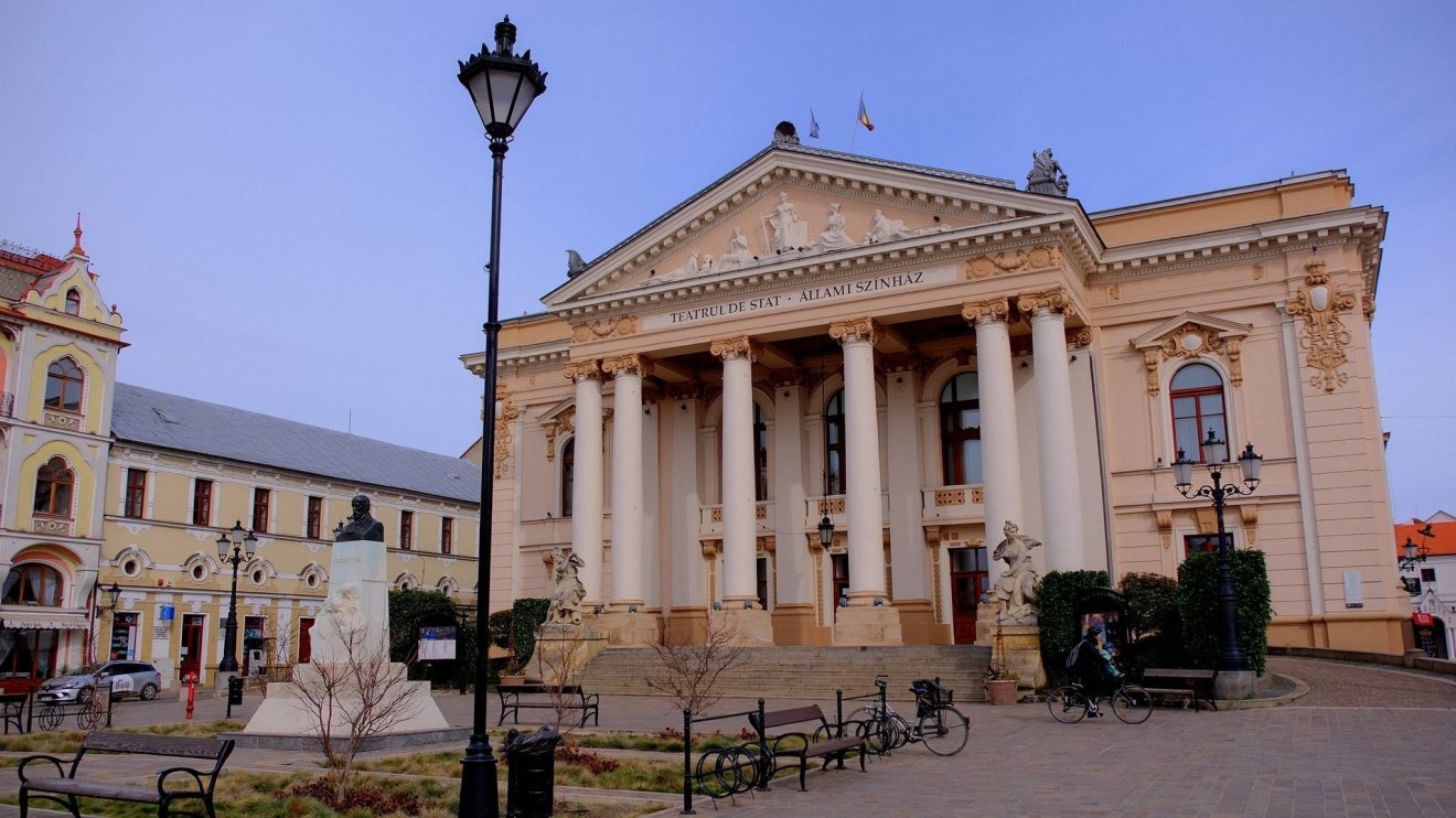 A Szigligeti Színház márciusi műsorkínálata