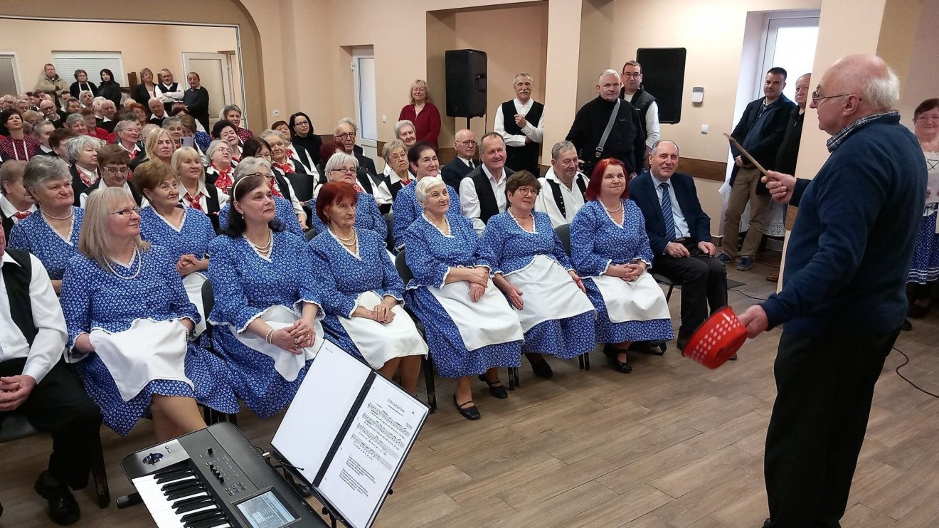 Dalos farsangolás Püspökiben