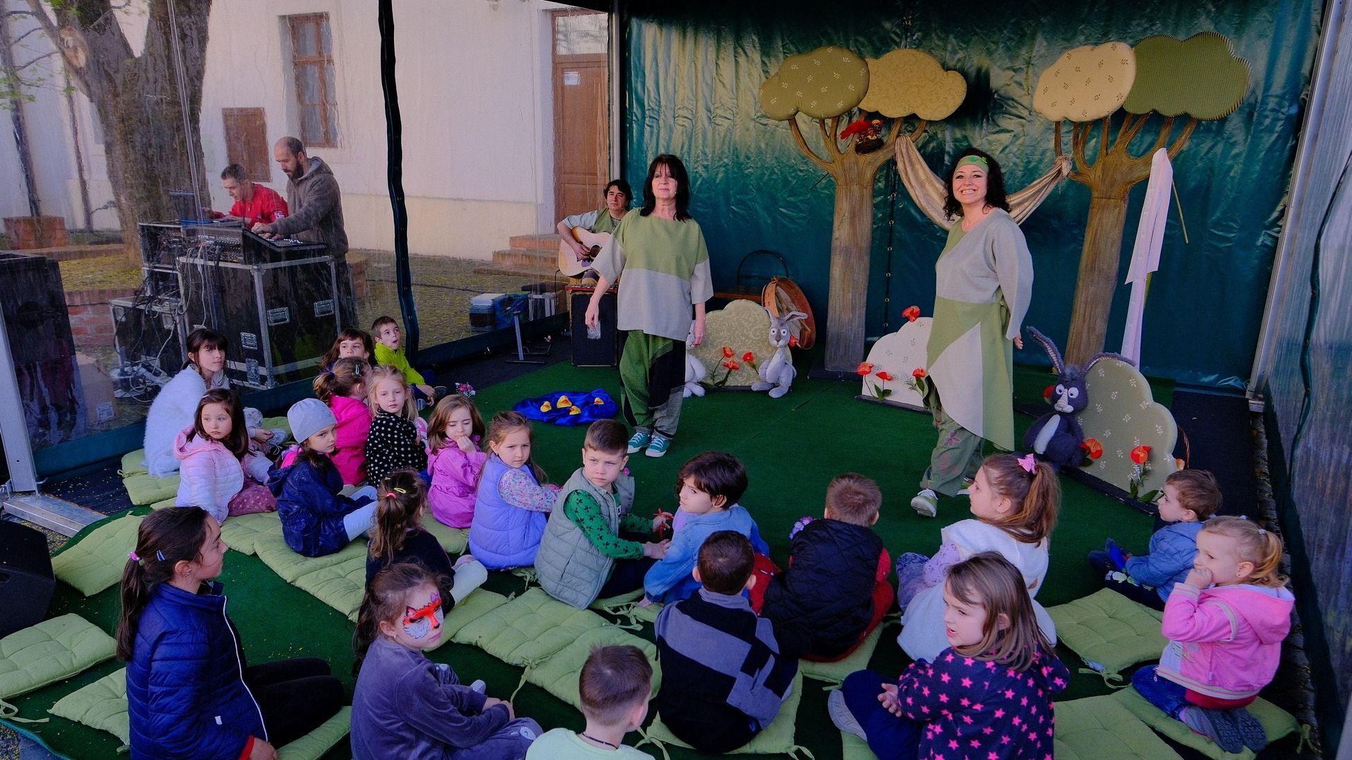 Megkezdődött a húsvéti vásár