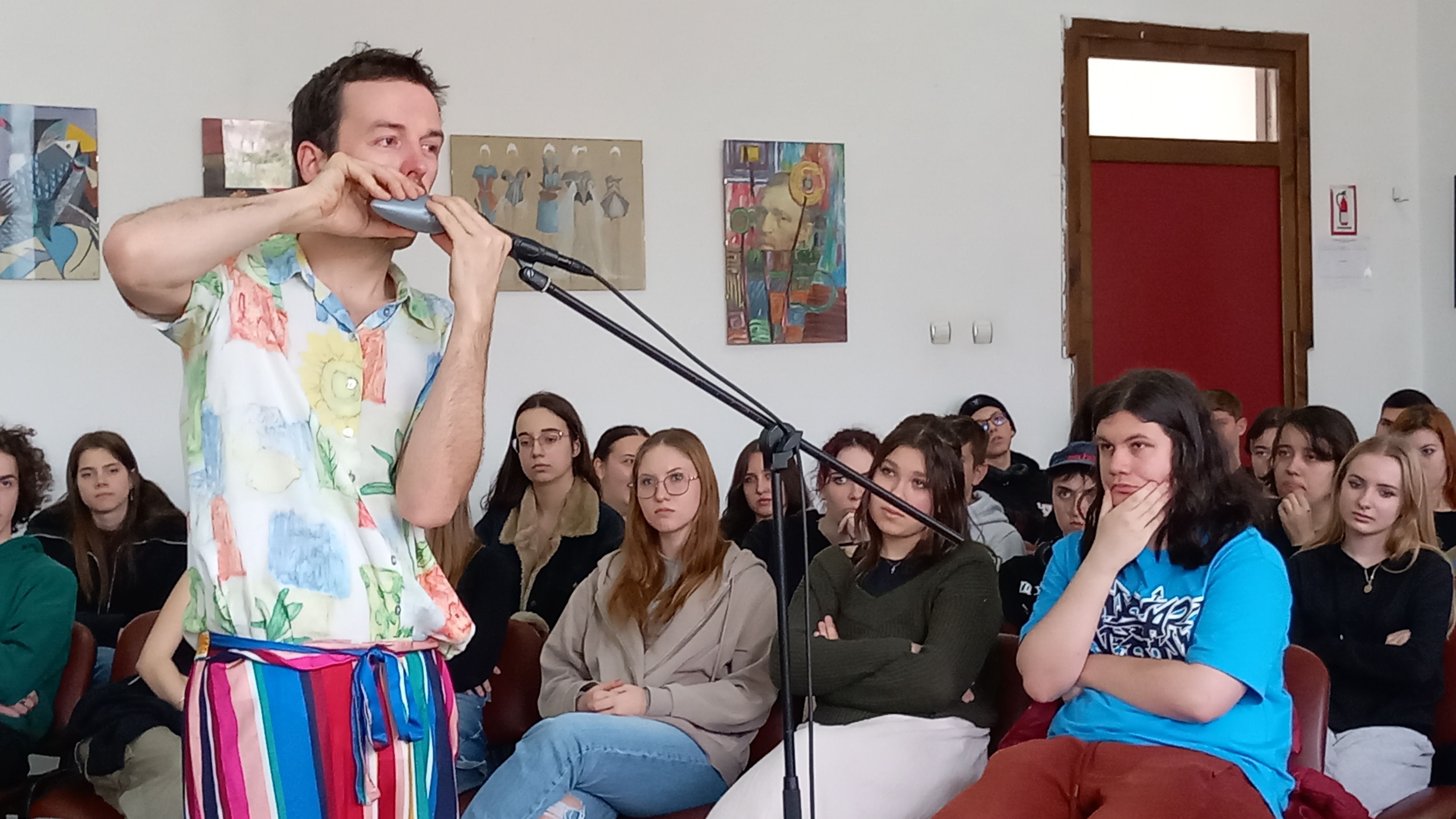 Dobbanó hangok a Művészetiben