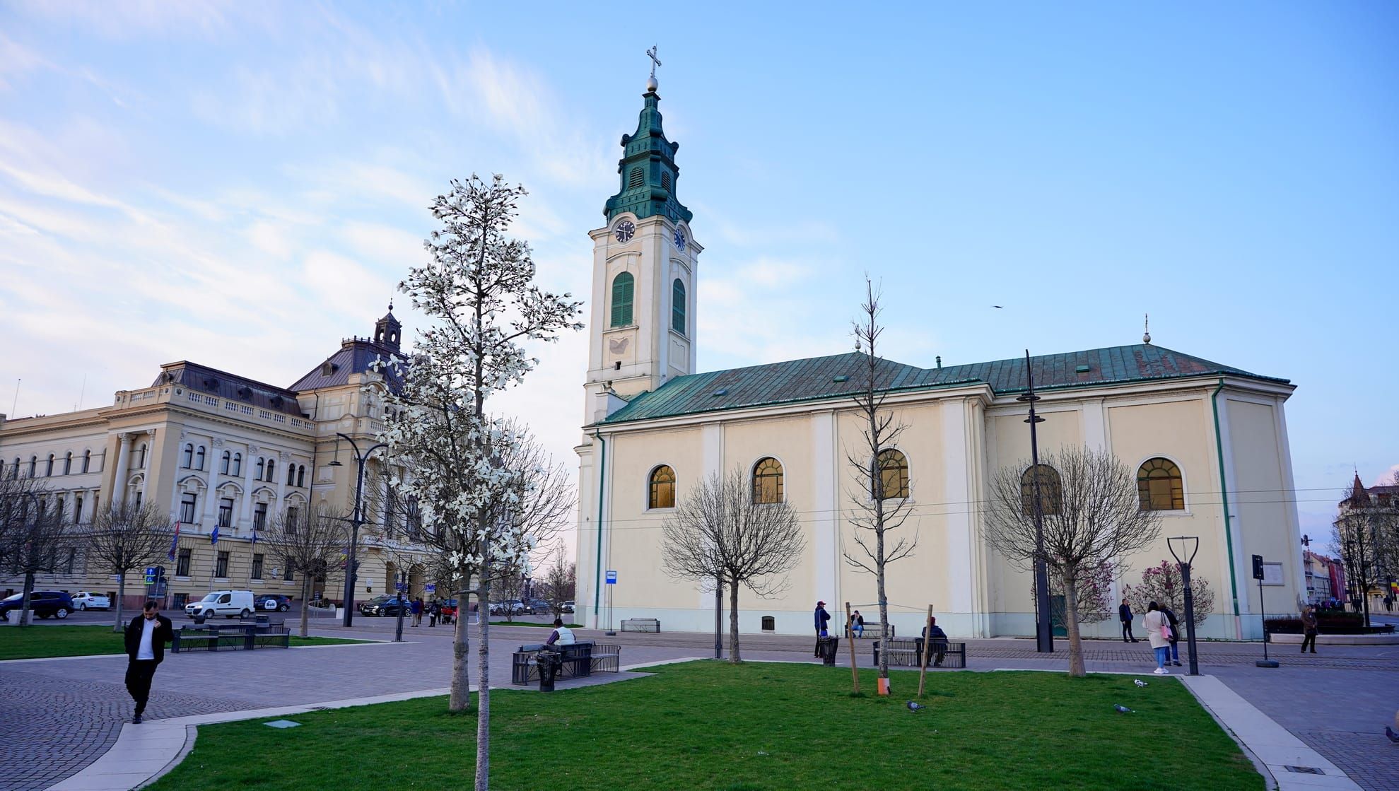 Elkezdődtek a felújítási munkálatok a Szent László-plébániatemplomban
