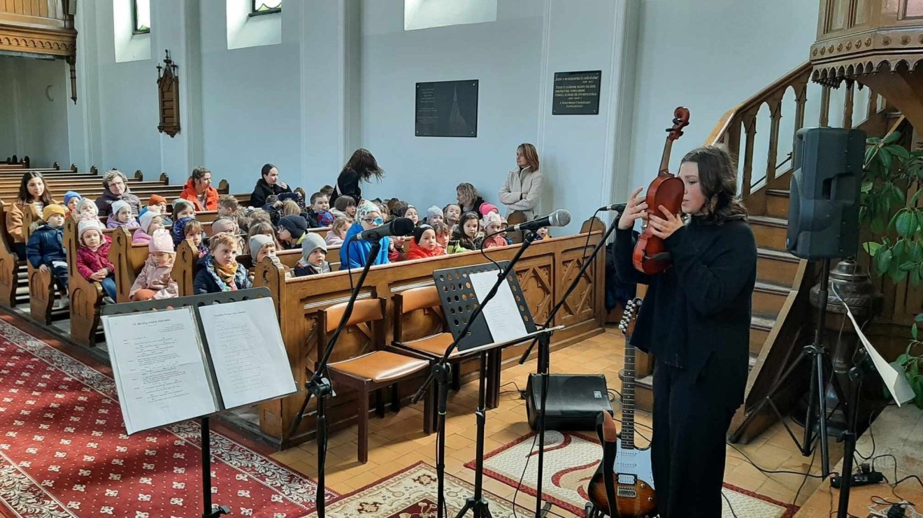 Hangszersimogatót tartottak az evangélikus templomban