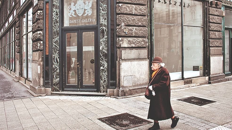 Váradi fotóművész alkotását állítják ki Szabadkán