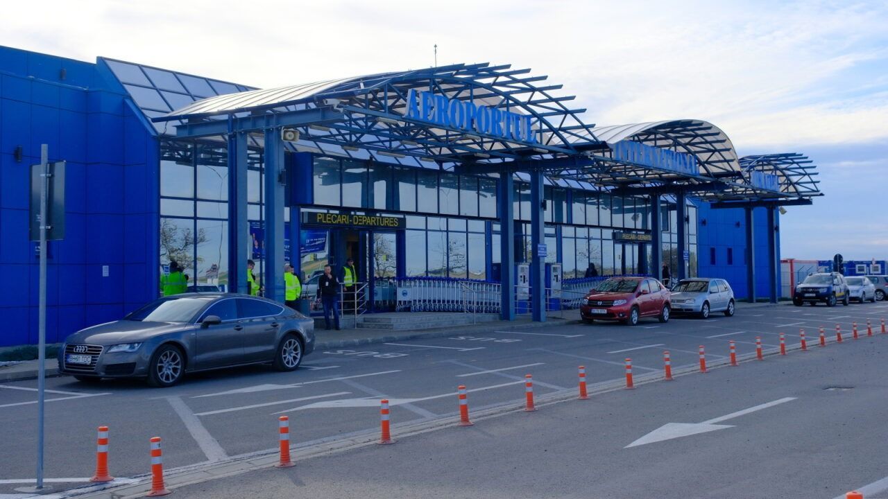 Menetrendszerű repülőgépjárat Nagyvárad és London között