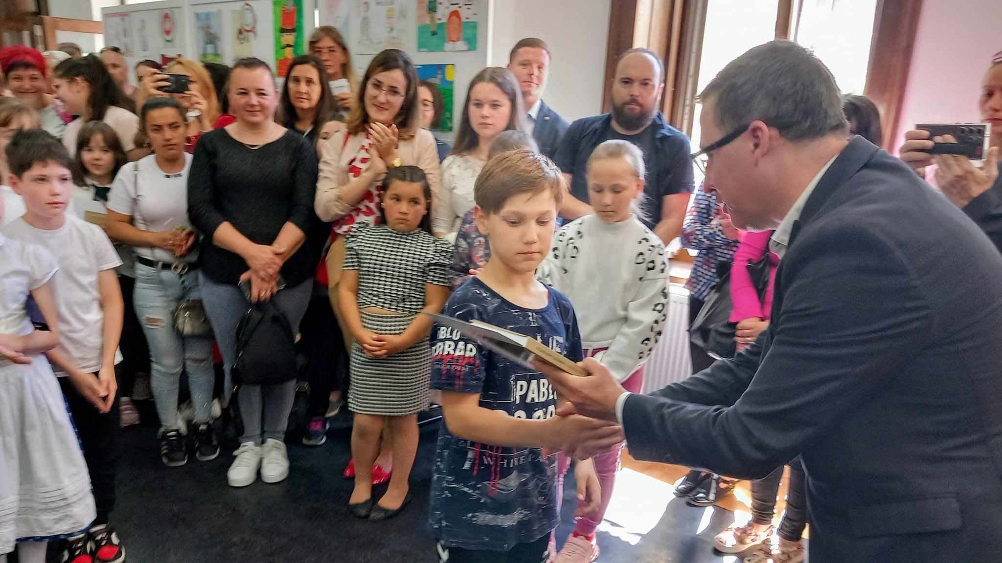 Megtartották a Kárpát-medencei gyermekrajzpályázat díjkiosztóját