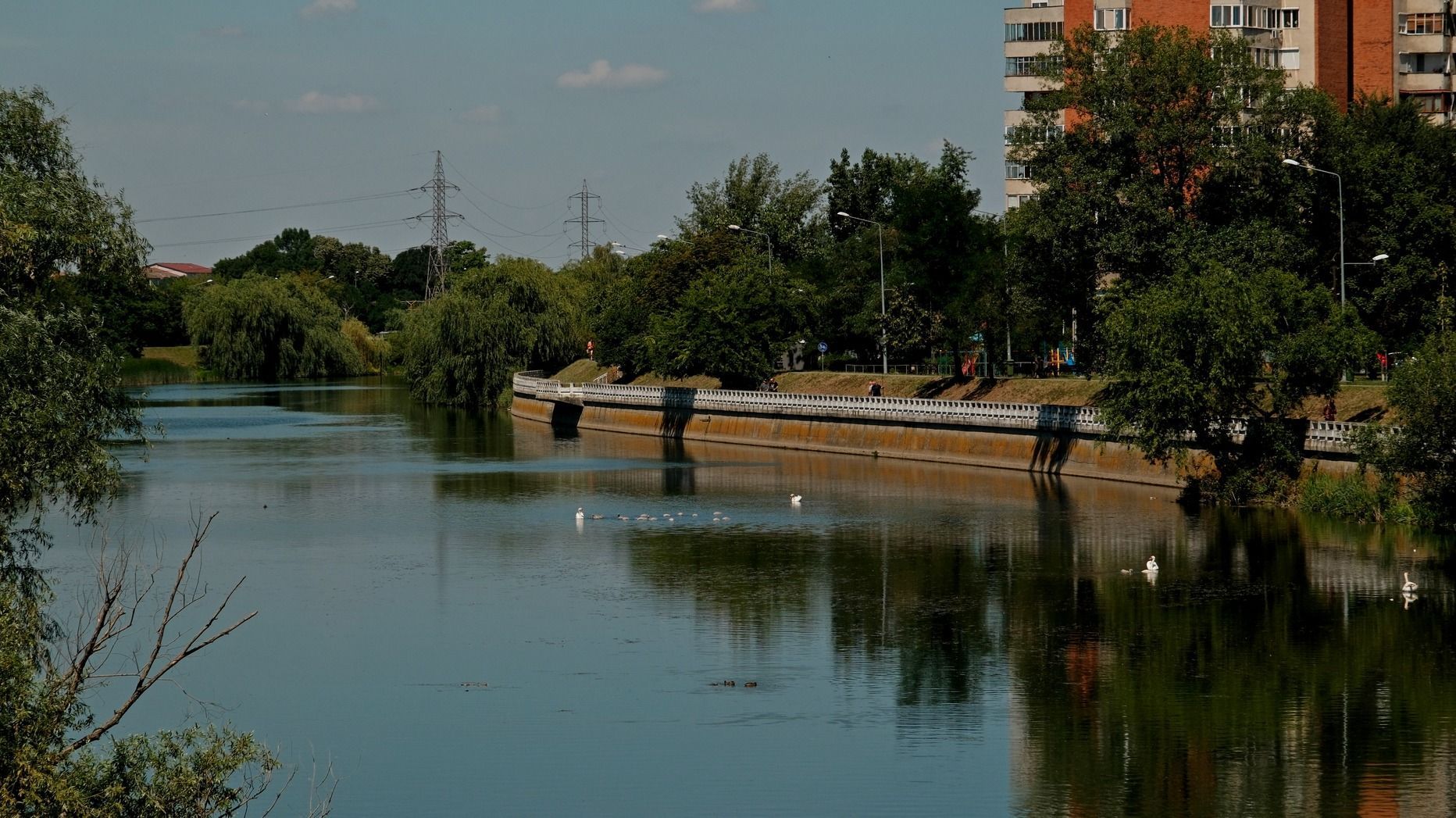 Elsőfokú árvízvédelmi készültséget rendeltek el 13 folyóra
