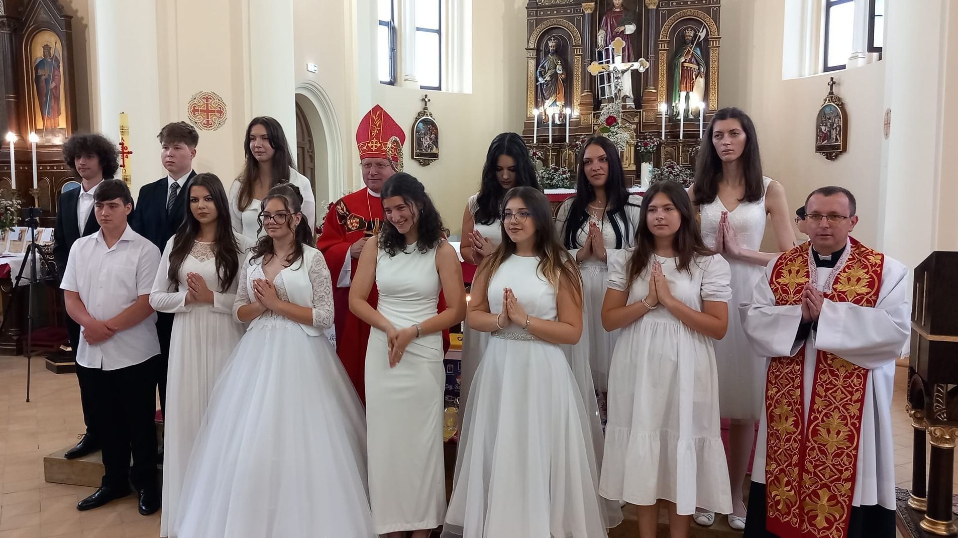 Biharpüspöki fiatalokat bérmált meg a főpásztor