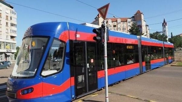 A buszok és a villamosok menetrendje a választási napon