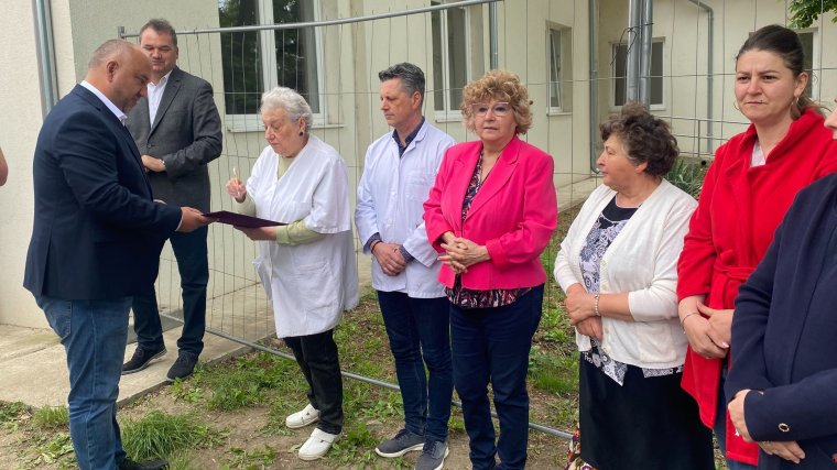 Szakmai tudással és jókedvvel a betegekért